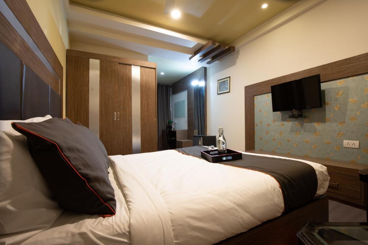 Oyo 79355 Collection O Hotel Adona Meenangadi 外观 照片