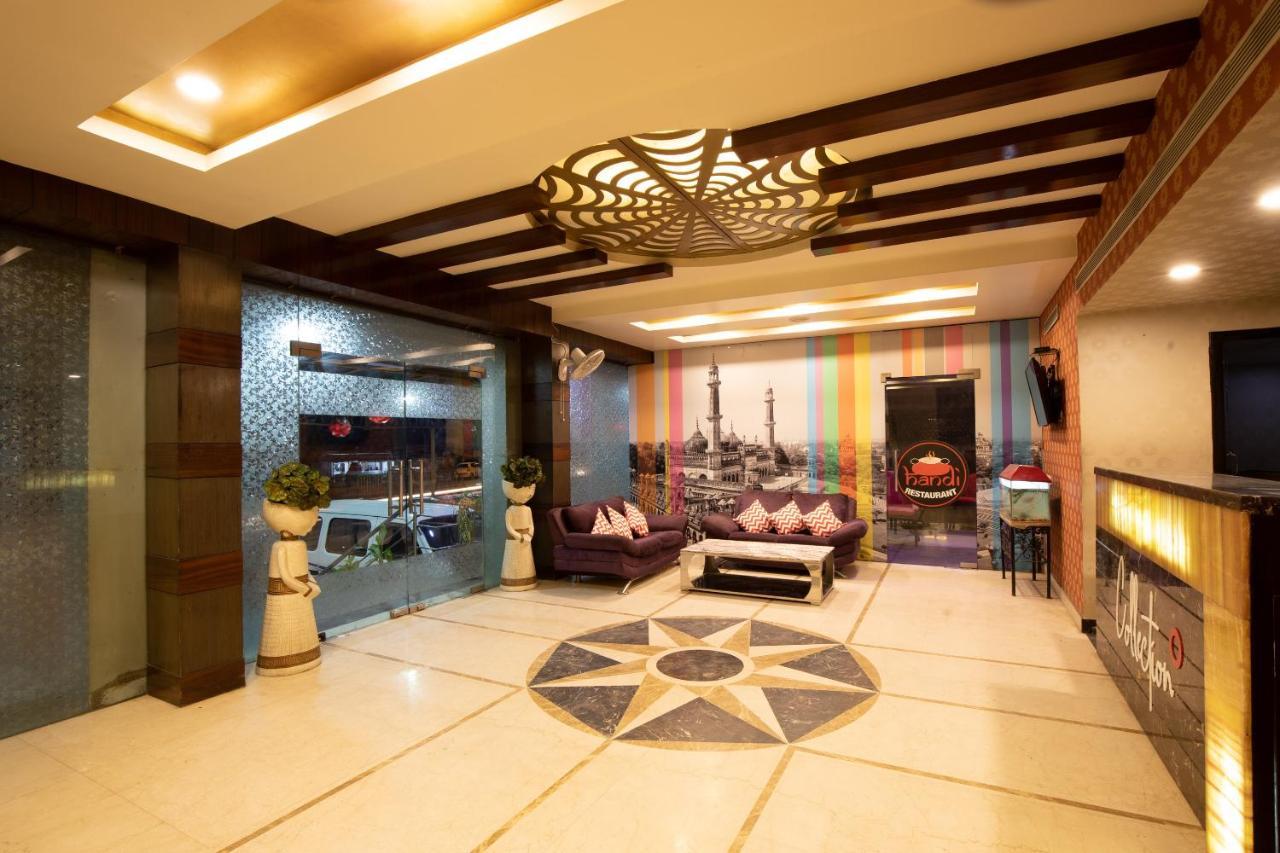 Oyo 79355 Collection O Hotel Adona Meenangadi 外观 照片