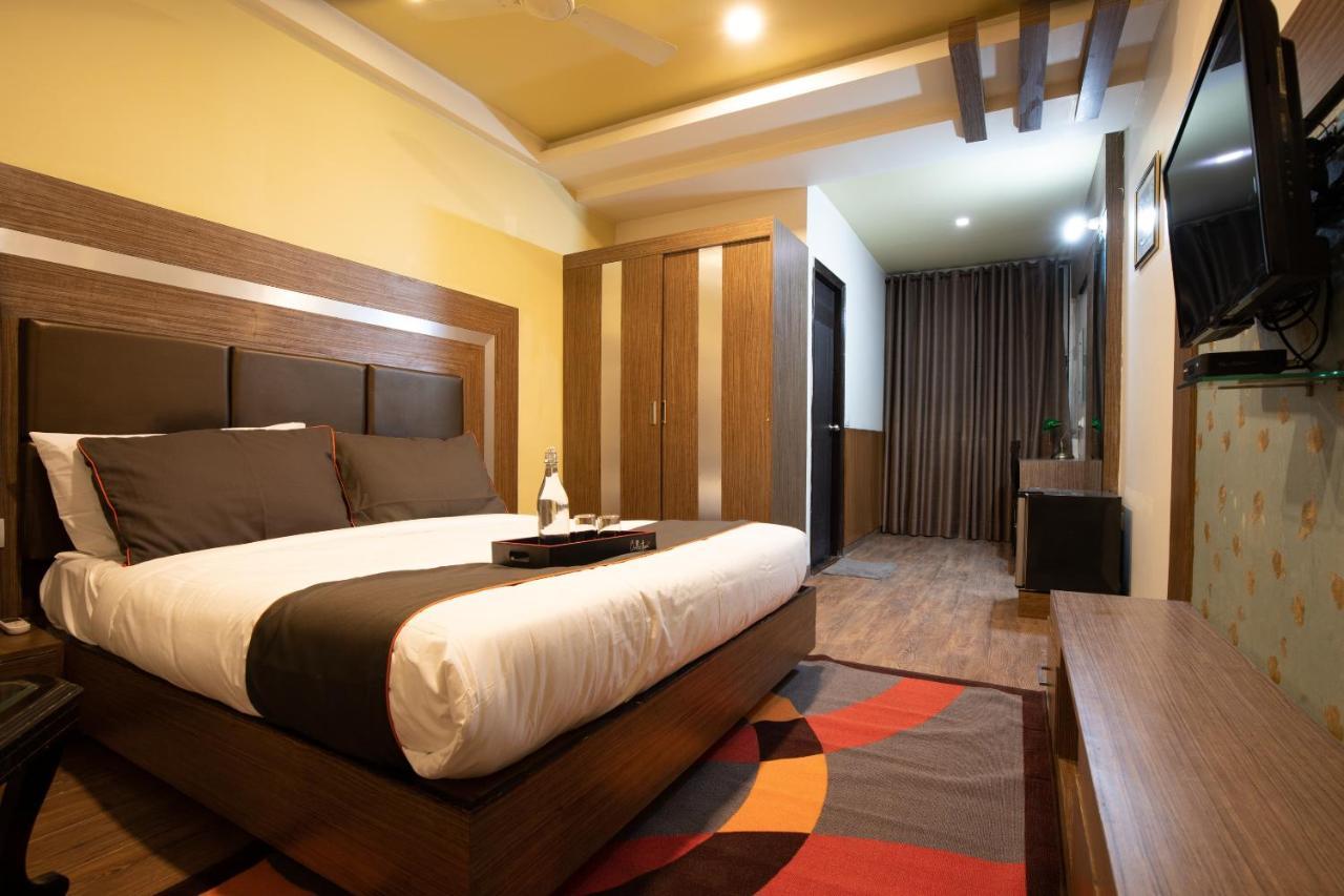 Oyo 79355 Collection O Hotel Adona Meenangadi 外观 照片