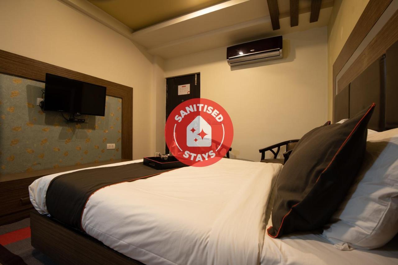 Oyo 79355 Collection O Hotel Adona Meenangadi 外观 照片